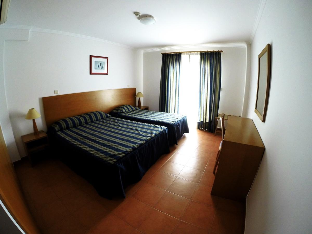 Apartamentos Turisticos Vila Praia Вила-Прайа-де-Анкора Экстерьер фото